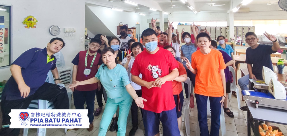 PPIA Batu Pahat PW Program Production Workshop Programme Pertubuhan Perkhidmatan Intervensi Awal Batu Pahat Special Care - Sheltered Employment for Adults A01