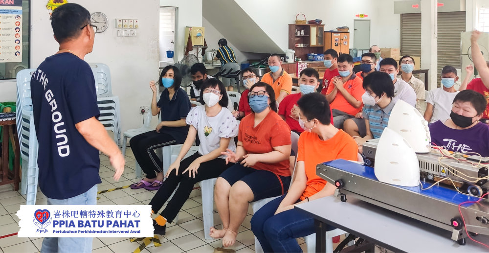 PPIA Batu Pahat PW Program Production Workshop Programme Pertubuhan Perkhidmatan Intervensi Awal Batu Pahat Special Care - Sheltered Employment for Adults A06