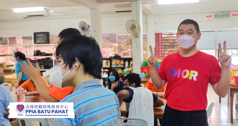 PPIA Batu Pahat PW Program Production Workshop Programme Pertubuhan Perkhidmatan Intervensi Awal Batu Pahat Special Care - Sheltered Employment for Adults A24