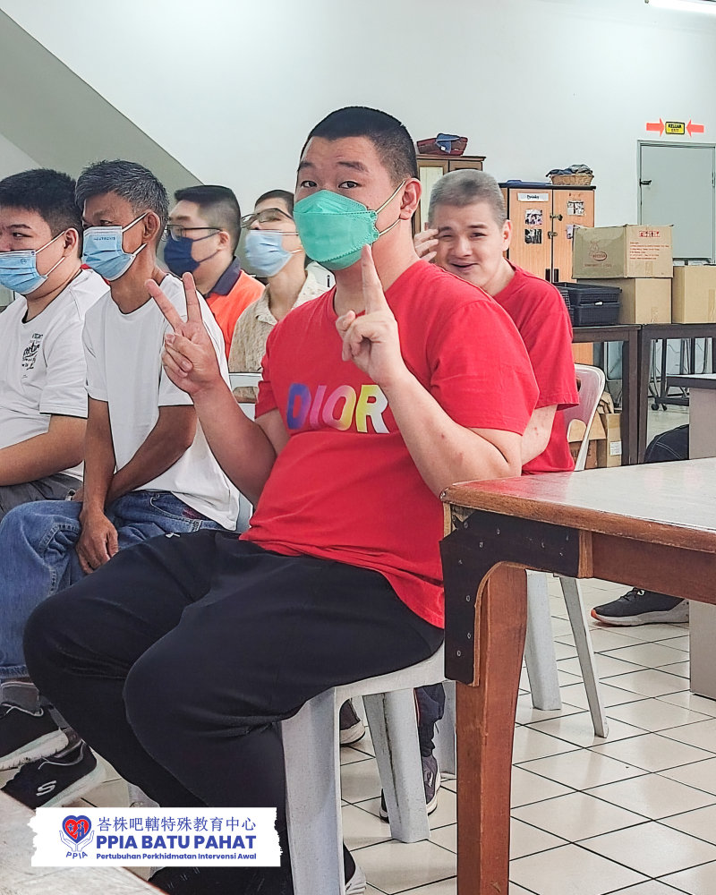 PPIA 峇株吧轄特殊教育中心 庇护工作坊 PW Program Production Workshop Programme 峇株吧轄特殊关怀课程 - 成人庇护就业教育中心 A08