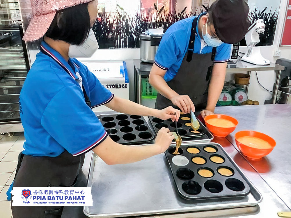 PPIA 峇株吧轄特殊教育中心 职业训练课程 JTP Program Job Training Programme 峇株吧轄特殊关怀课程 训练17-25岁 有潜能出外做工的年轻人 A06